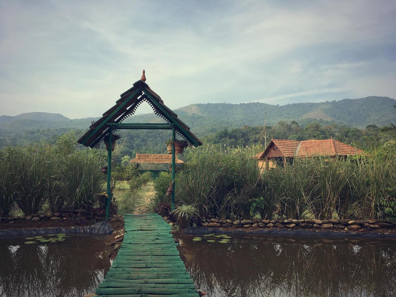 Koomankolly Resort Thirunelly Exterior foto